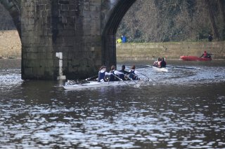 Racing upstream through Elvet Bridge Racing upstream through Elvet Bridge