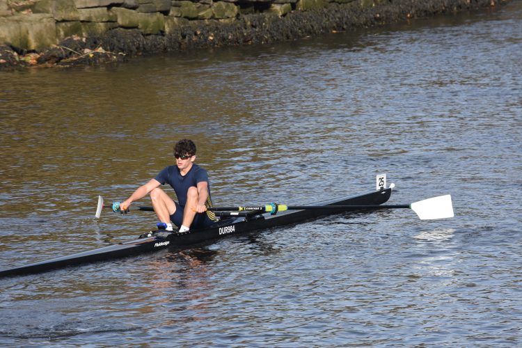Scullers Head success as Long Distance Sculling starts
